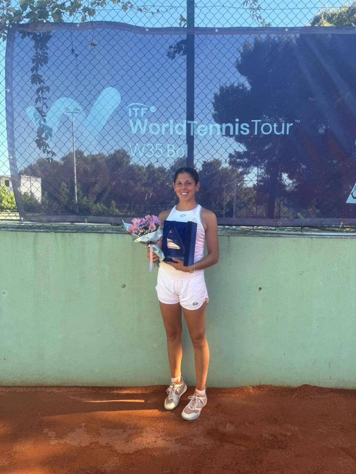 Giorgia Pedone: la giovane tennista che ha sfidato il destino e cancellato il suo passato di sconfitte! | Scopri come ha fatto a ribaltare ogni pronostico! -