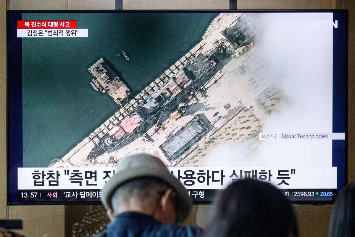 Corea del Nord, il varo del cacciatorpediniere è un disastro: Kim furioso promette vendetta - 