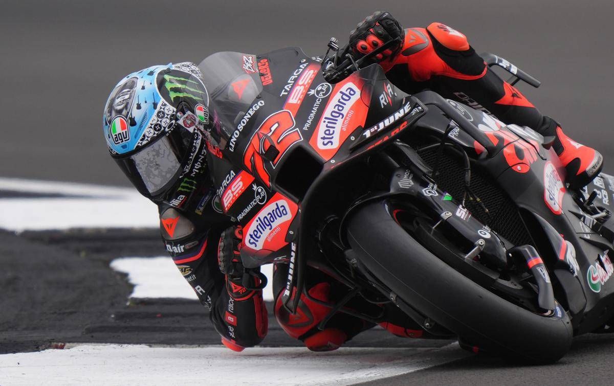 Gp Silverstone, capolavoro Bezzecchi. Marc Marquez terzo, cade Bagnaia - 
