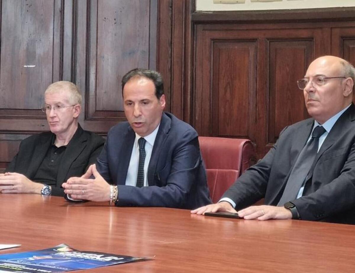 Sicilia ospita 2 tornei di tennis in 14 giorni | Perché Messina potrebbe diventare la nuova capitale del tennis internazionale? -