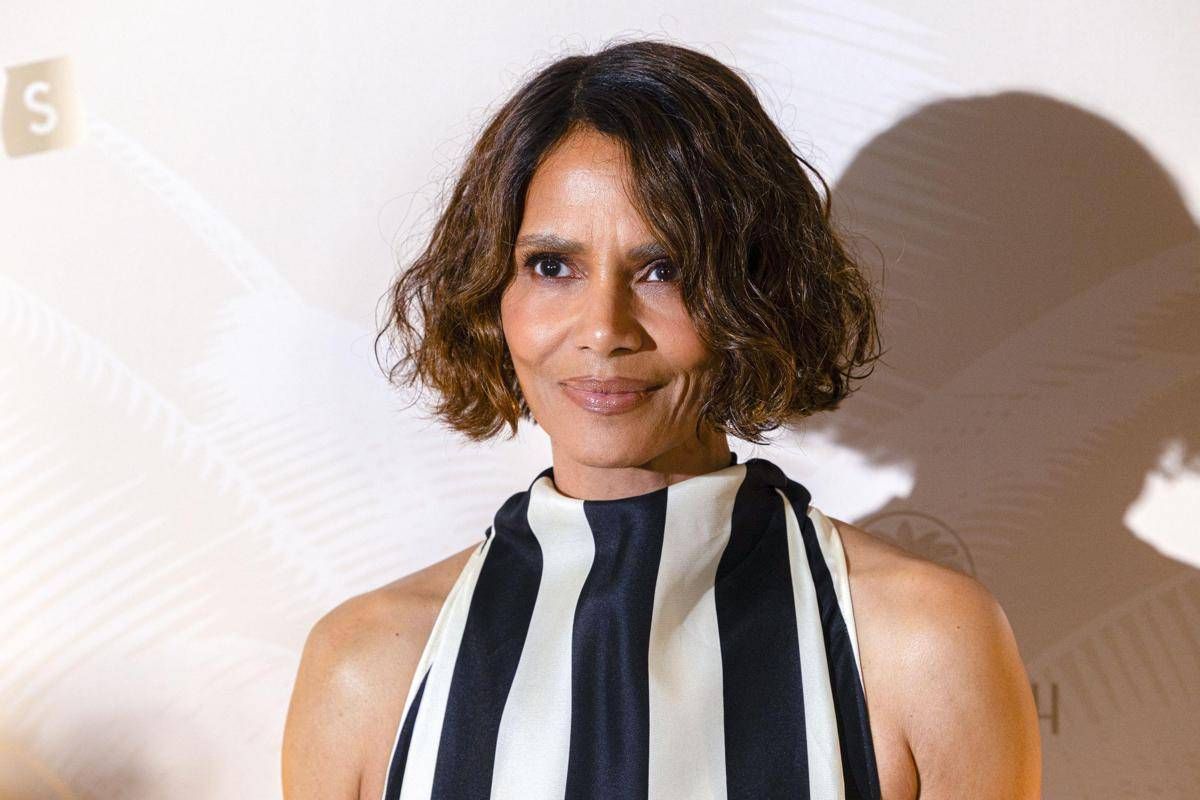 Cannes 2025, effetto dress code: Halle Berry costretta a cambiare abito - 