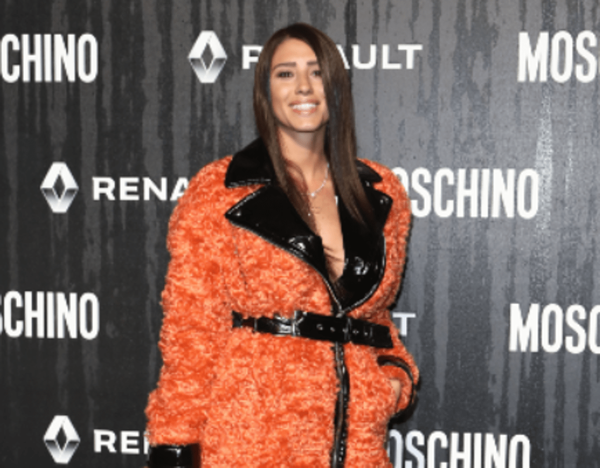 Chi è Angela Nasti, l'ex tronista paparazzata con Stefano De Martino: gli indizi sul presunto flirt - 
