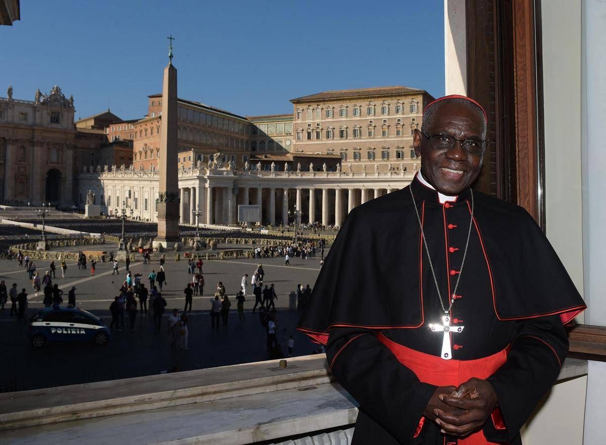 Elezione nuovo Papa, via al Conclave: chi è Robert Sarah - 