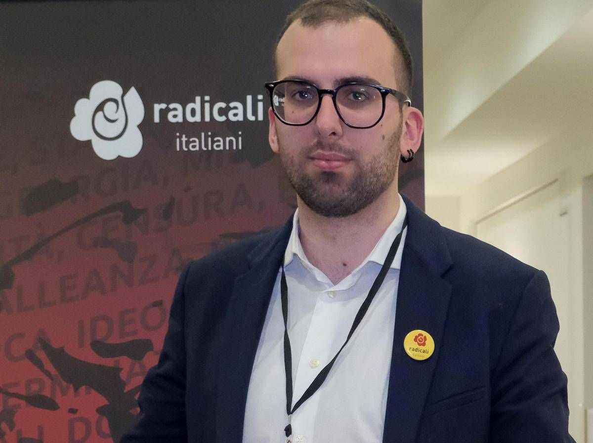 Cannabis, Radicali Italiani: "Arrestato il nostro segretario" -