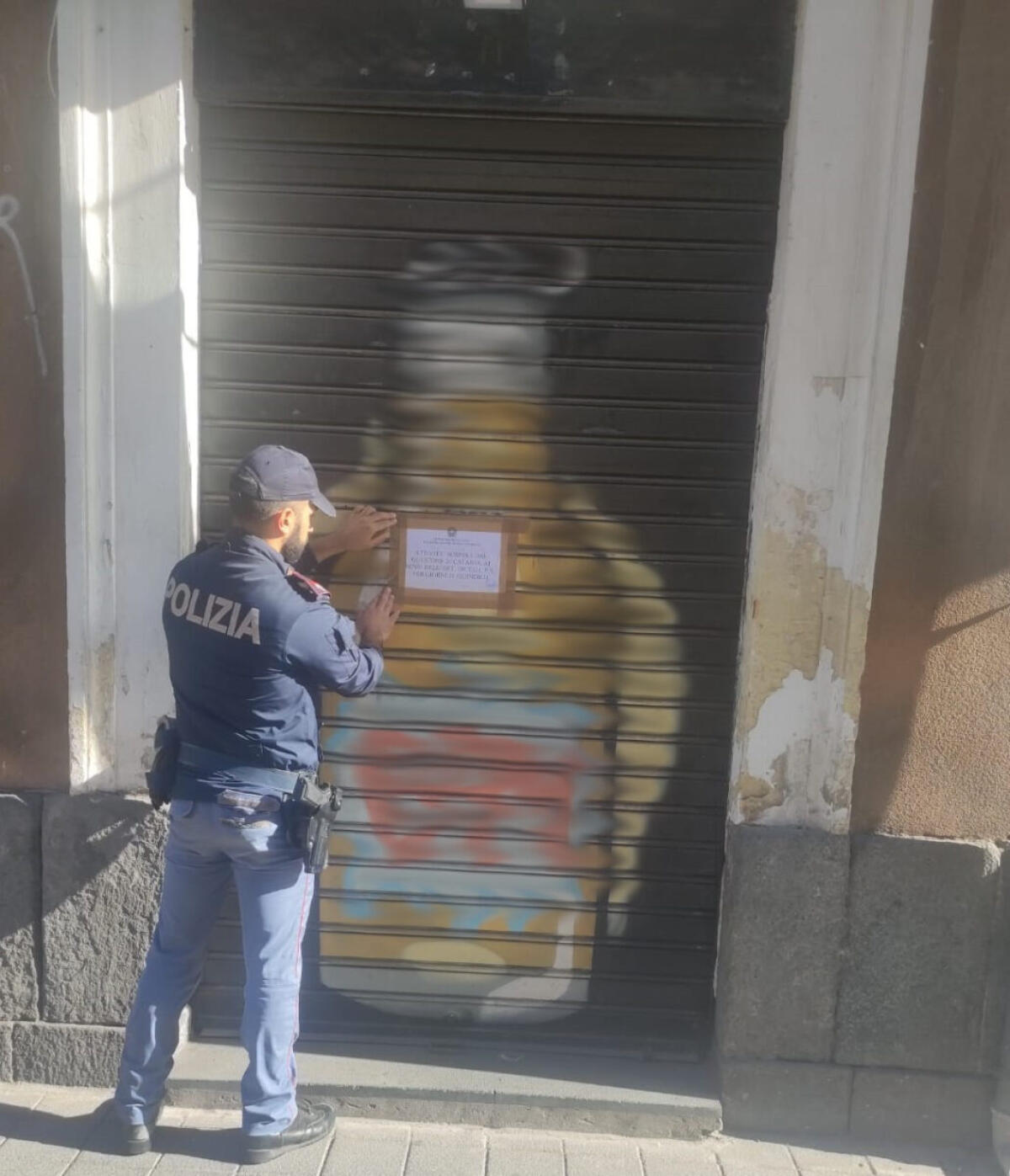 Catania: la Polizia scopre 2 chili di marijuana in un bar | Gli avventori non avevano idea del rischio!