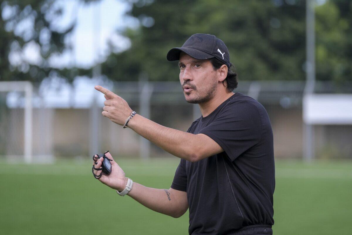 Palermo FC in corsa per i playoff | Riflessioni sorprendenti dell'allenatore dopo il pareggio contro il Bari! -