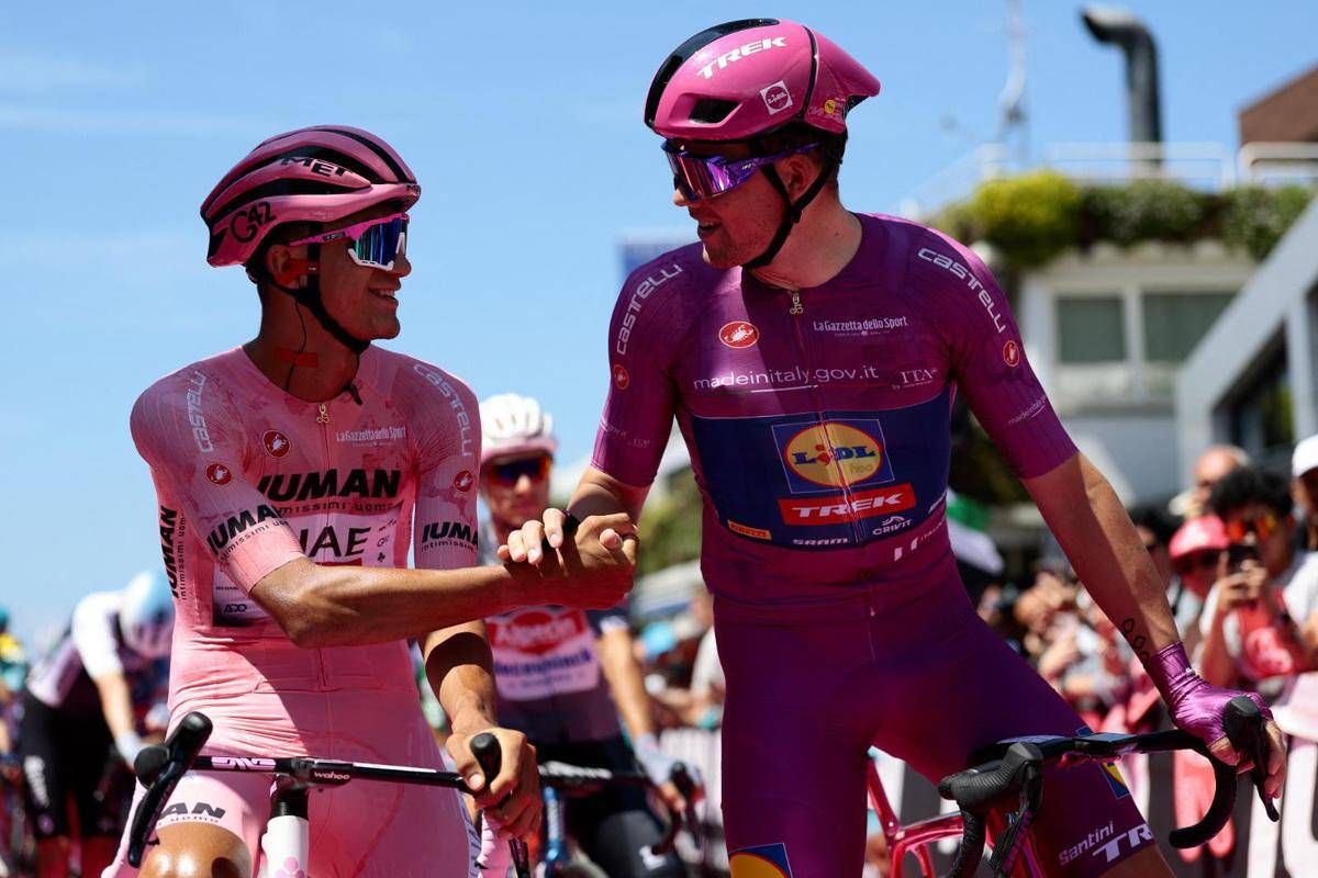 Giro d'Italia, a Pedersen la tredicesima tappa. Del Toro resiste in maglia rosa - 