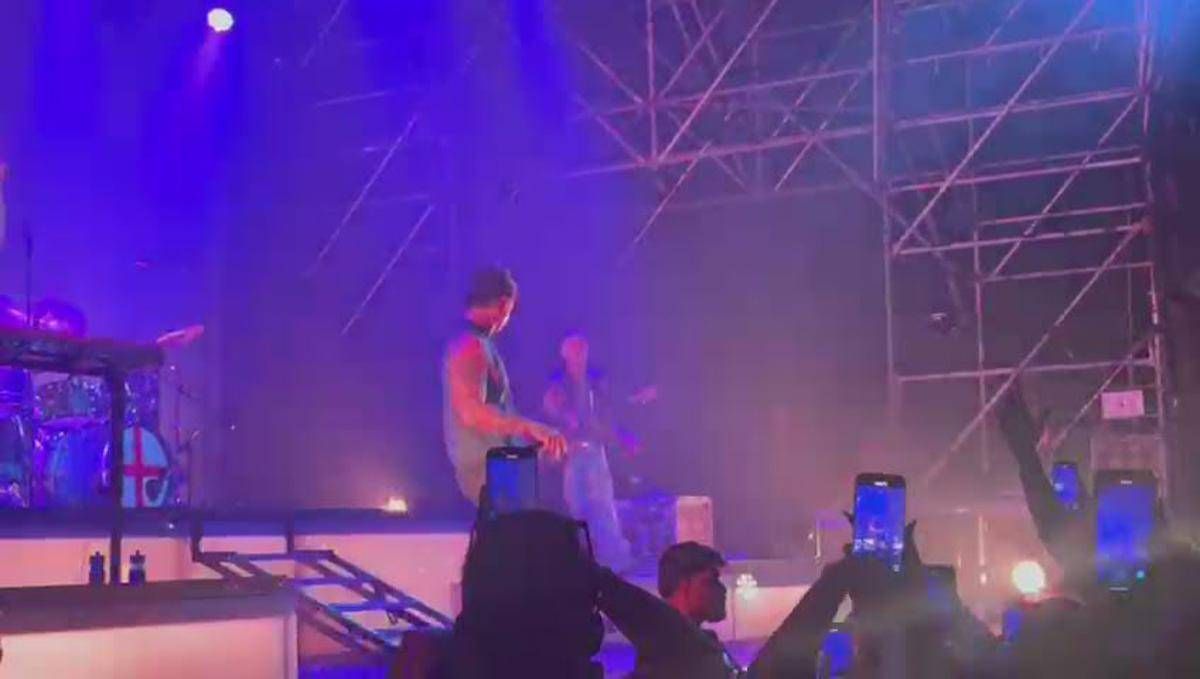 Olly infiamma Roma: "Contento della scelta su Eurovision". Emma a sorpresa sul palco - Video - 