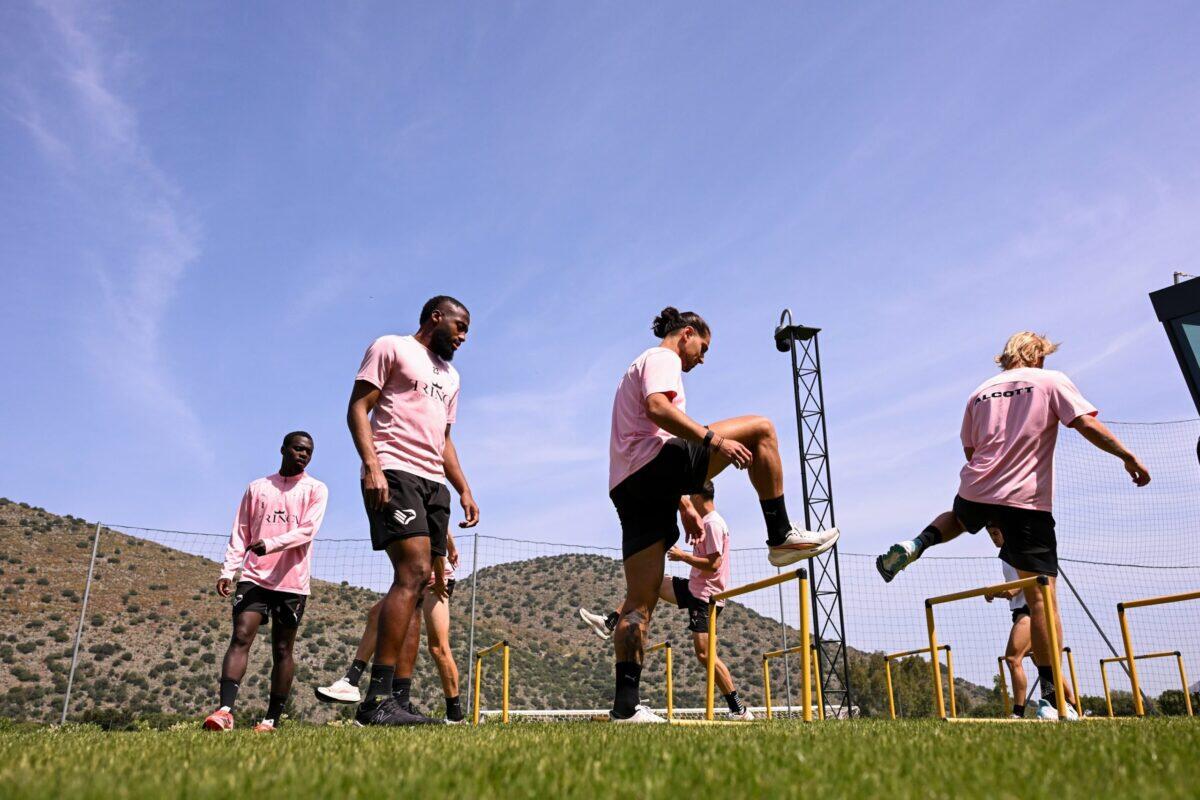 Il Palermo FC riprende gli allenamenti con una sorpresa | Lunedì di recupero o strategia vincente? -