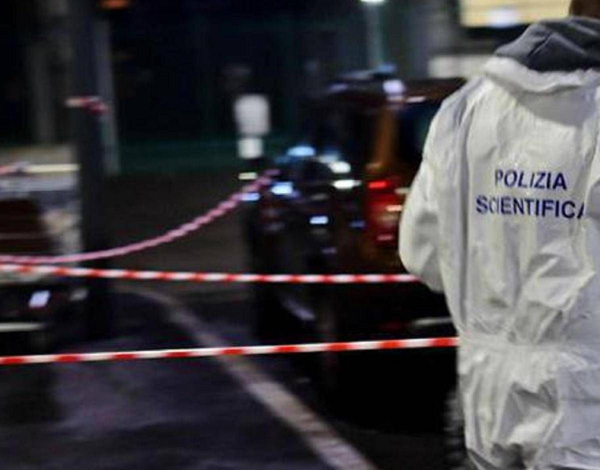Milano, 15enne uccide anziana: prima la colpisce con una lampada e poi la strangola - 