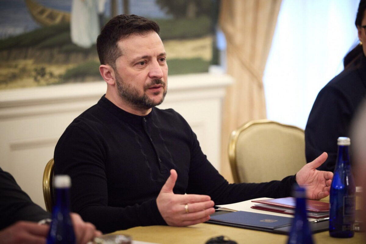 Riprendono i contatti tra Russia e Ucraina | Zelensky svela un piano sorprendente per liberare 1.000 prigionieri! - 