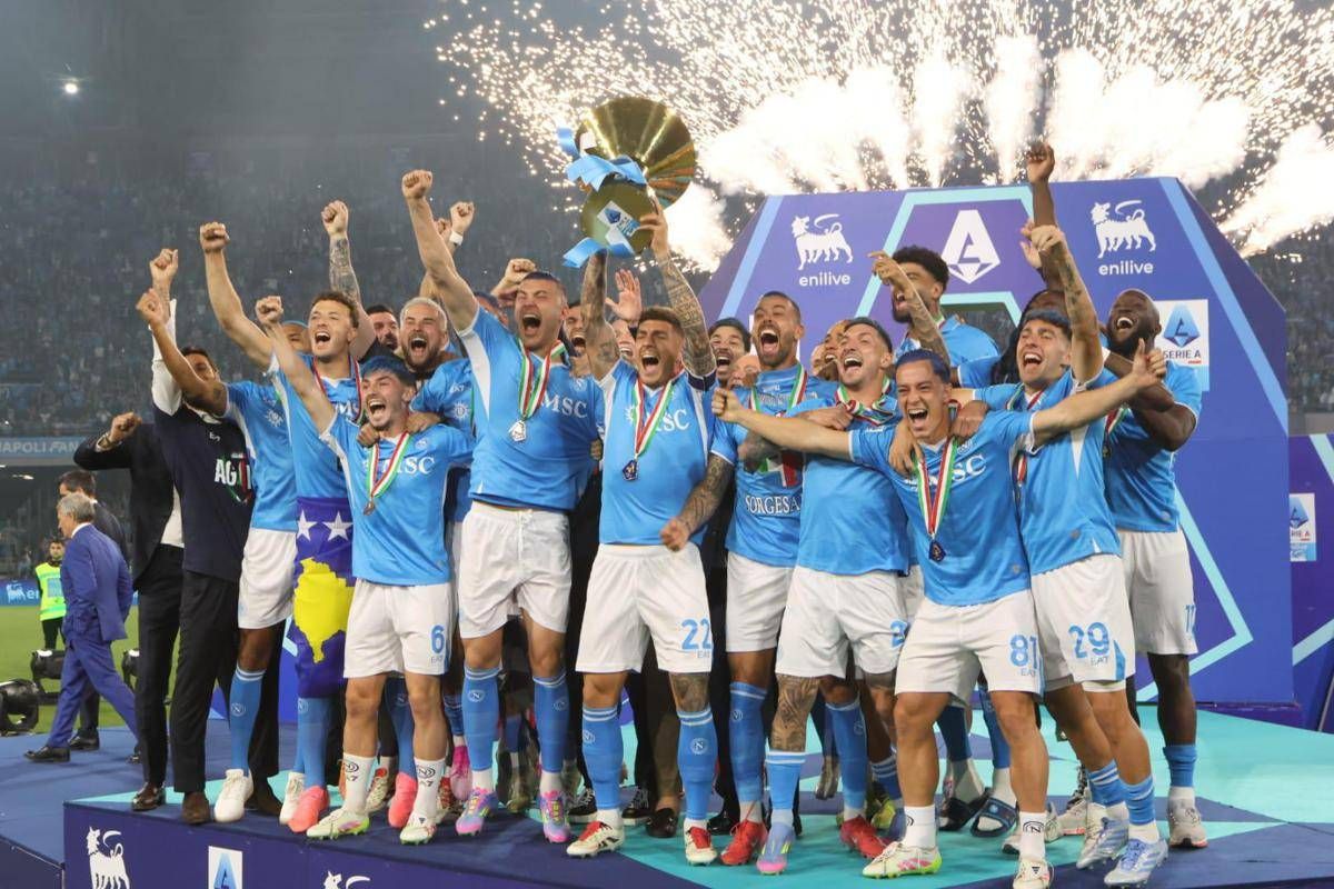 Napoli, ora la festa scudetto. Ma pesa la decisione di Conte sul futuro - 