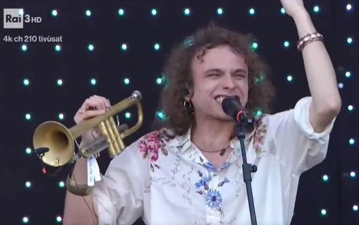 Patagarri cantano «Palestina libera» al Concertone | La comunità ebraica sbotta: “Questo è ignobile!” -