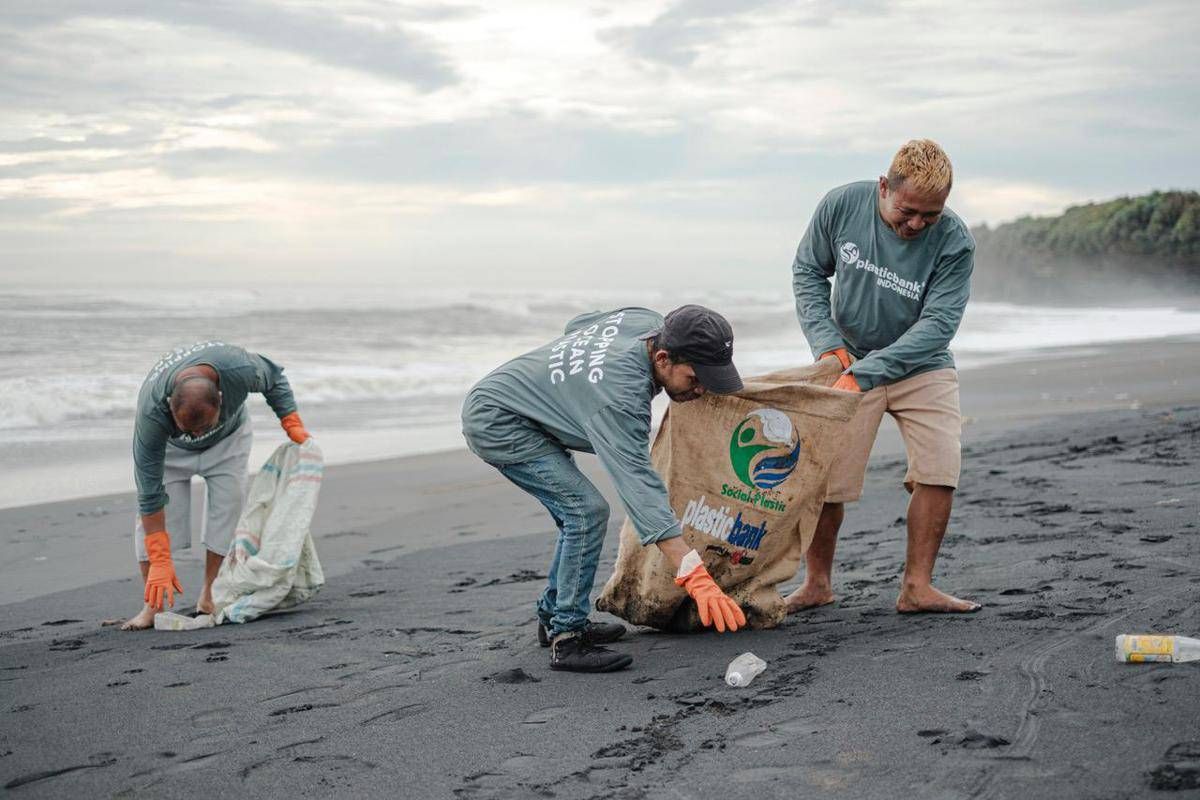 Sostenibilità, Davines: nel 2024 rimosse dall’ambiente 866 tonnellate di rifiuti in plastica - 