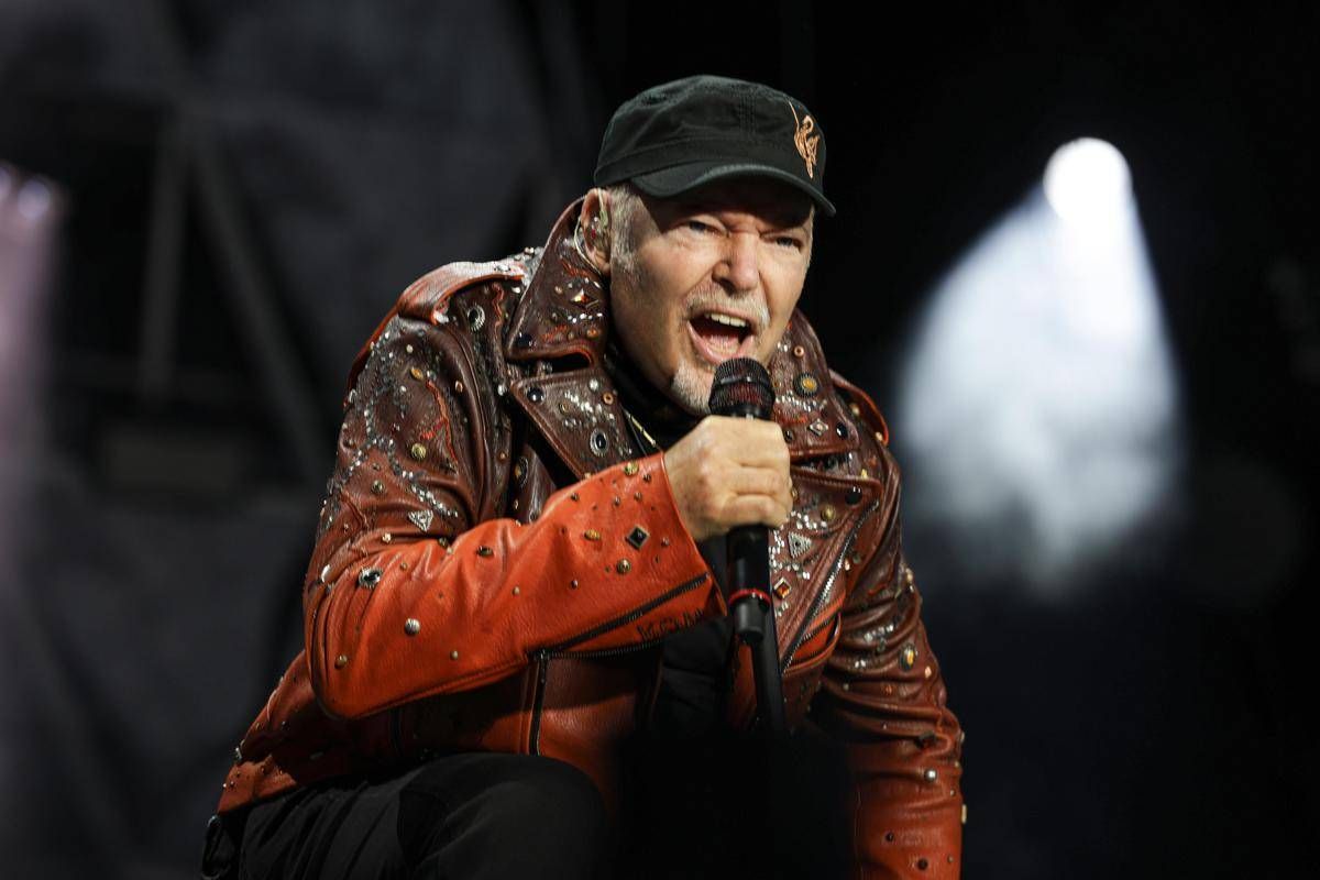 Vasco Rossi, a Torino il grande rock che celebra la vita - 