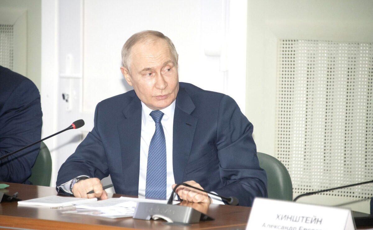 Putin sorprende a tutti con una visita storica | Scoppiano le polemiche sulla riconquista del Kursk -