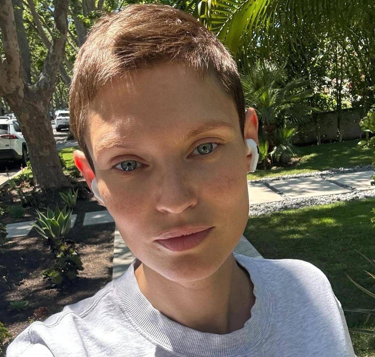 Bianca Balti e il cancro, la denuncia sui social: "Pillole salvavita non si trovano" - 