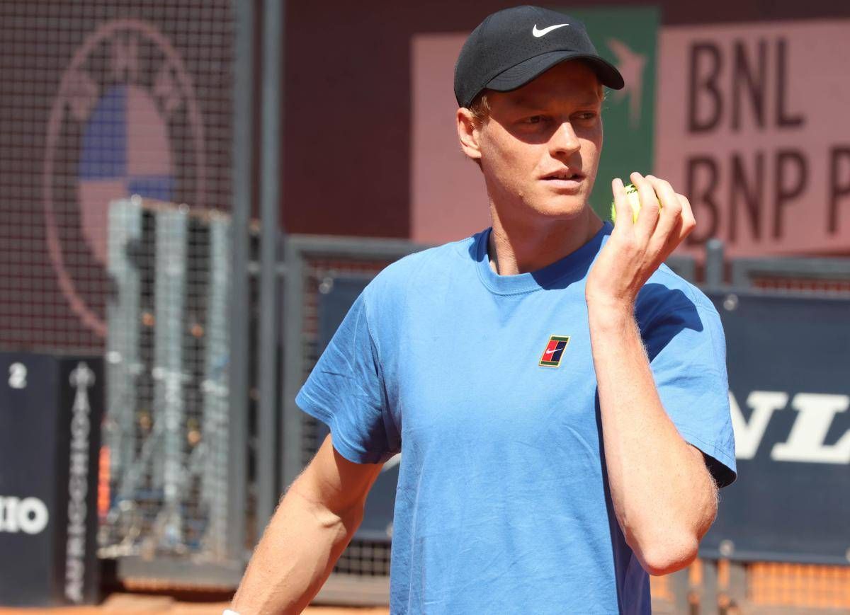 Sinner, allenamento con Ruud tra l'entusiasmo del Foro -