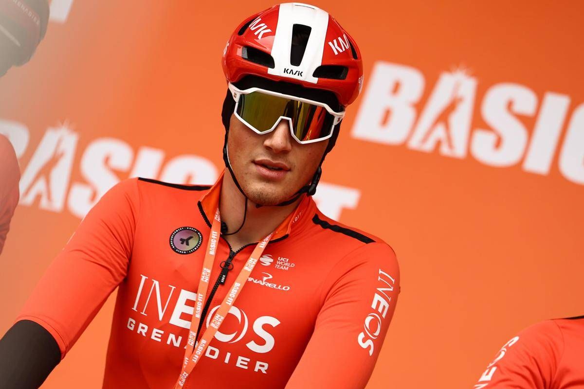Giro d'Italia, Tarling vince seconda tappa. Roglic in maglia rosa -