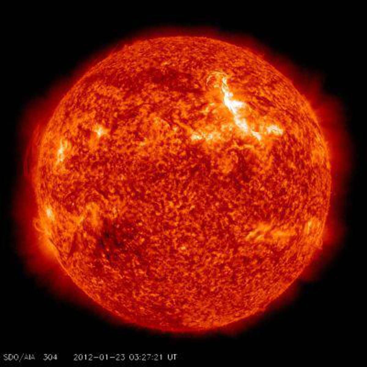 Tempeste solari ed effetti sull'uomo, l'esperto: "No rischi, ma attenzione resti alta" - 