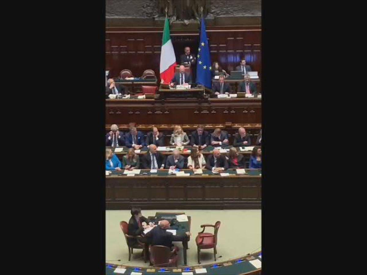 Schlein parla alla Camera, Meloni perde la pazienza al question time - Video -