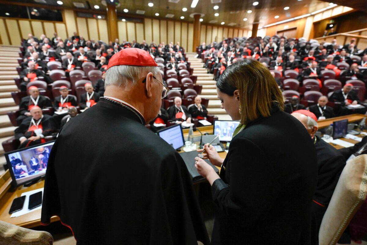 Annullati simboli di potere | Chi sarà il nuovo “papa pastore” che guiderà la Chiesa? -