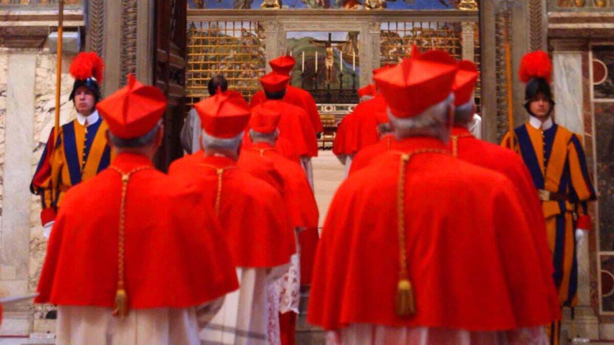 Cardinali in ritardo per il conclave | Quali segreti nascondono?