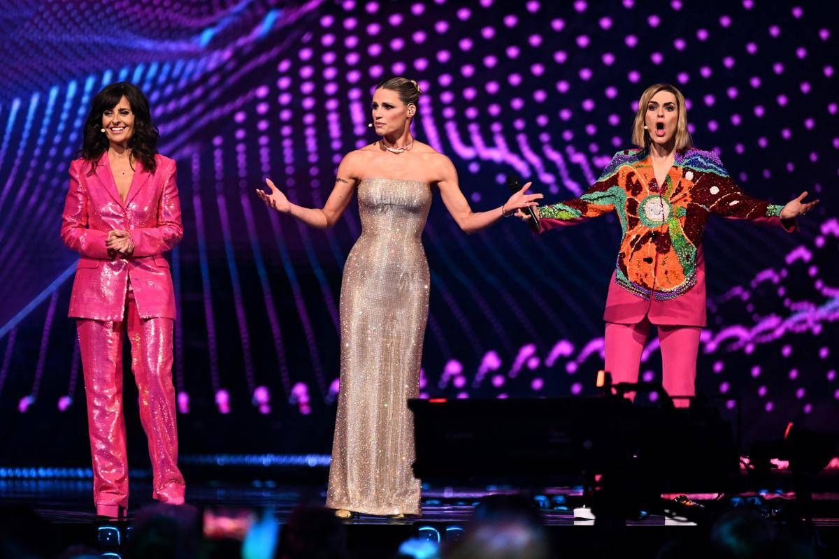 Eurovision, al via la finale: Gabry Ponte con bandiera San Marino e i colori dell'Italia - 