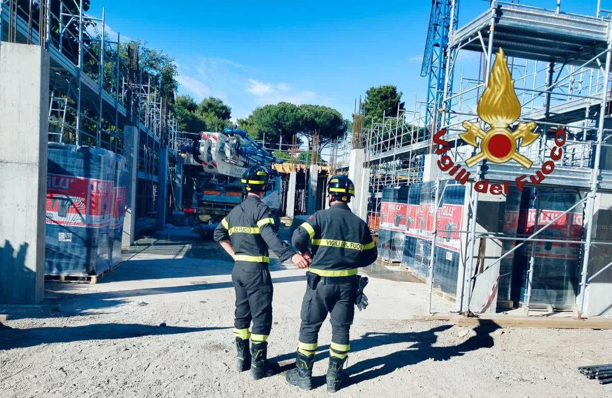 Roma, crolla solaio in cantiere edile a Marino: feriti sei operai -