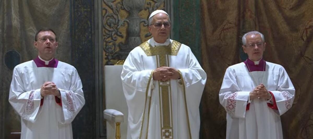La prima messa di Papa Leone XIV in Cappella Sistina | Scopri cosa potrebbe cambiare per la Chiesa! - 