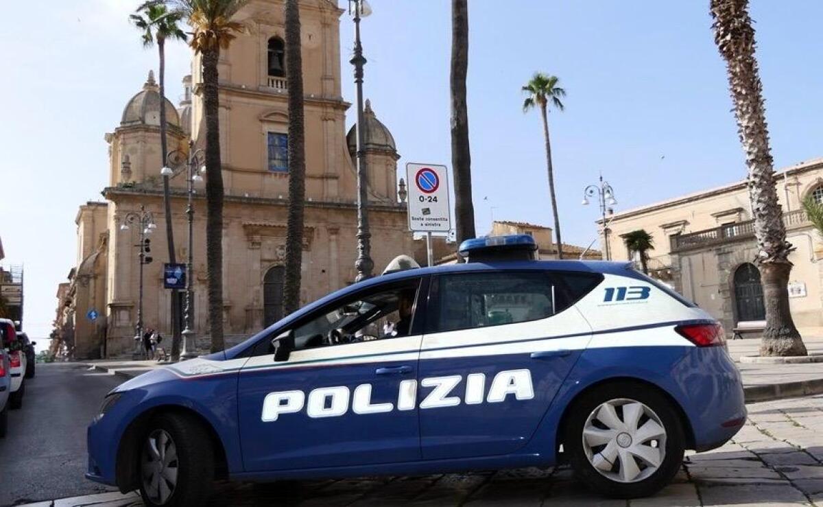 Fiamme e Vandalismo a Ragusa | La Verità Nascosta sulla Polizia e il Giovane Arrestato! -