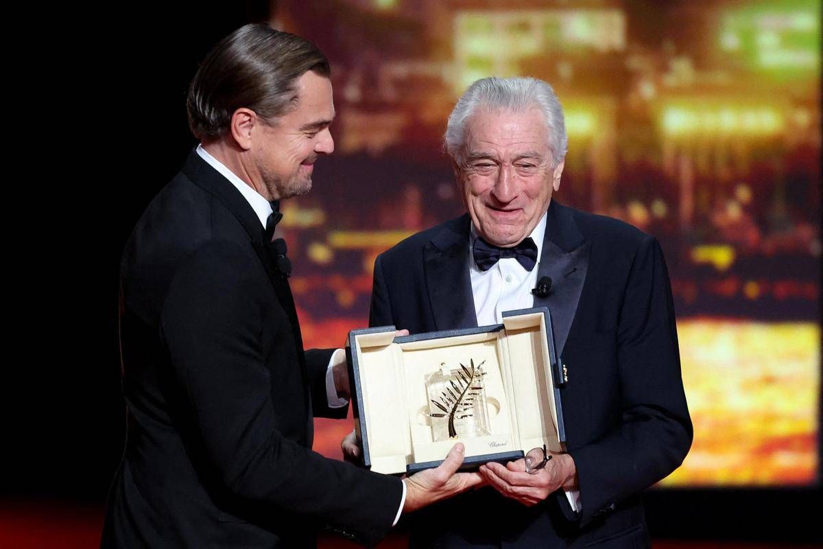 Cannes, DiCaprio consegna Palma d'Oro a De Niro: attacco a Trump dal palco - 