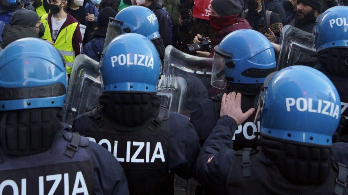 Milano in fiamme | La verità sugli scontri tra polizia e antifascisti che nessuno racconta! - 