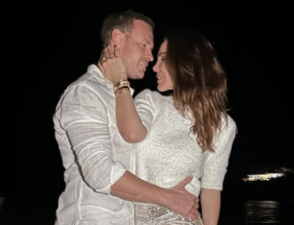 Ilary Blasi si sposa? La proposta di Bastian Muller sul lago di Como - 