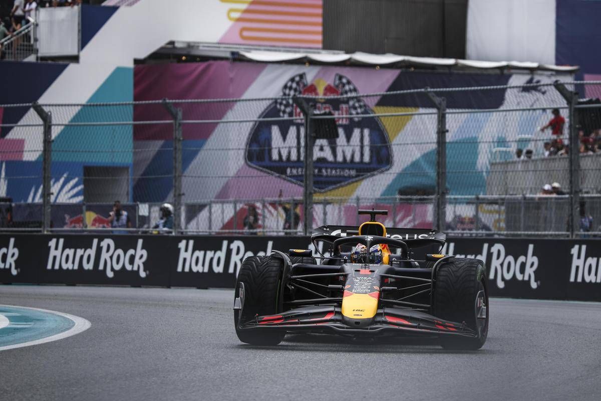 Gp Miami, Verstappen in pole davanti a Norris e Antonelli: ecco la griglia di partenza -