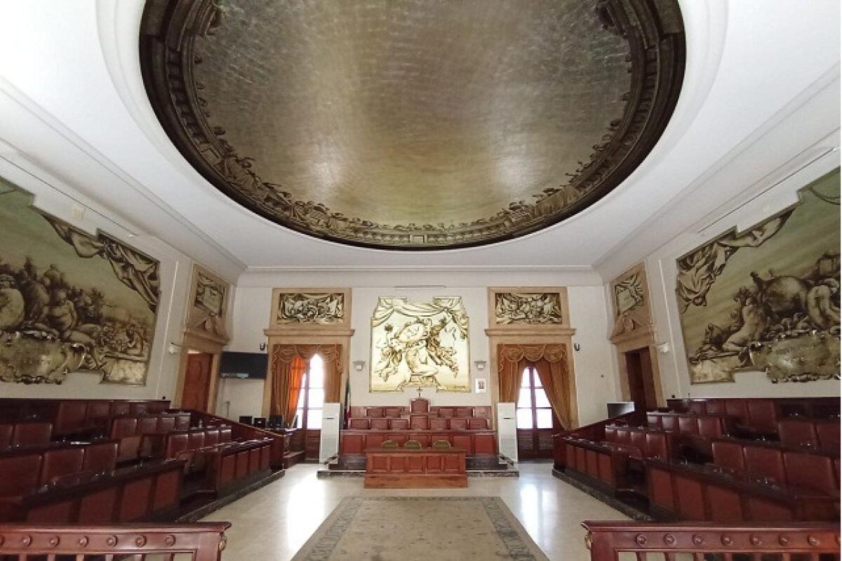 Consiglio Comunale di Catania si riunisce per una svolta finanziaria | Scopri i segreti dietro il bilancio 2025-2027! -
