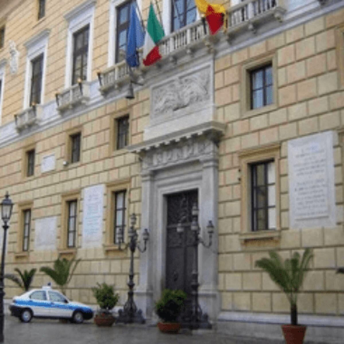 Demolita una Villa Storica a Palermo | La Politica Ignora la Storia? -