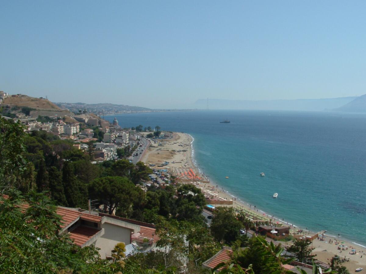 Divieto di balneazione in alcune zone | Scopri perché il Comune di Messina sta sfidando le aspettative! -