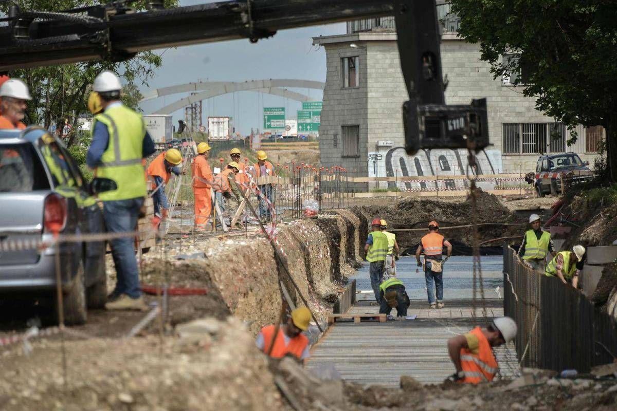 Meloni, incontro fiume con sindacati: "Pronti a fare di più per sicurezza dei lavoratori" -