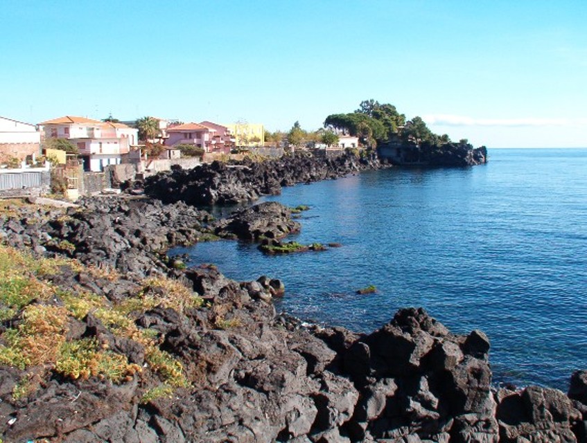 Santa Tecla costiera