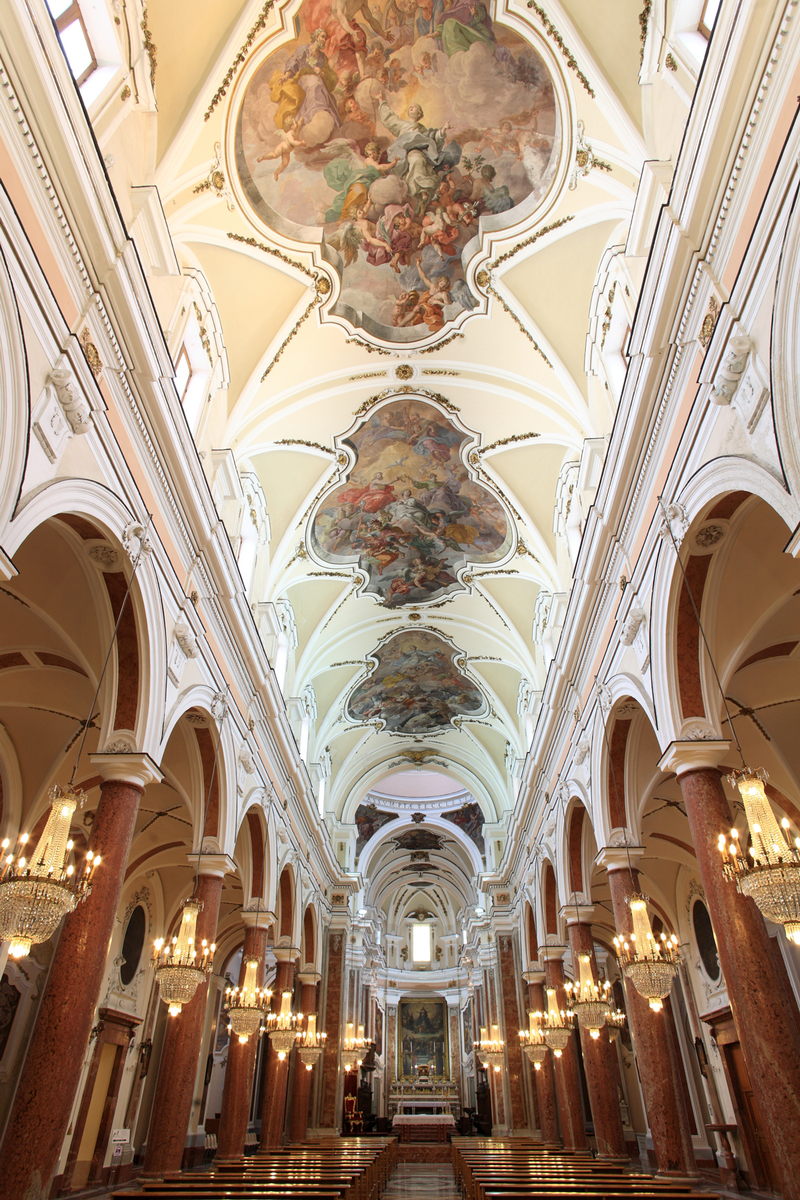 Interni chiesa