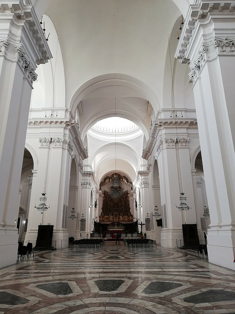 Interno