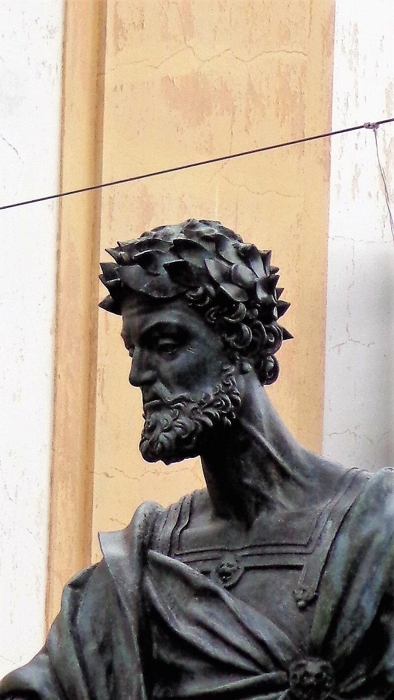 Volto statua