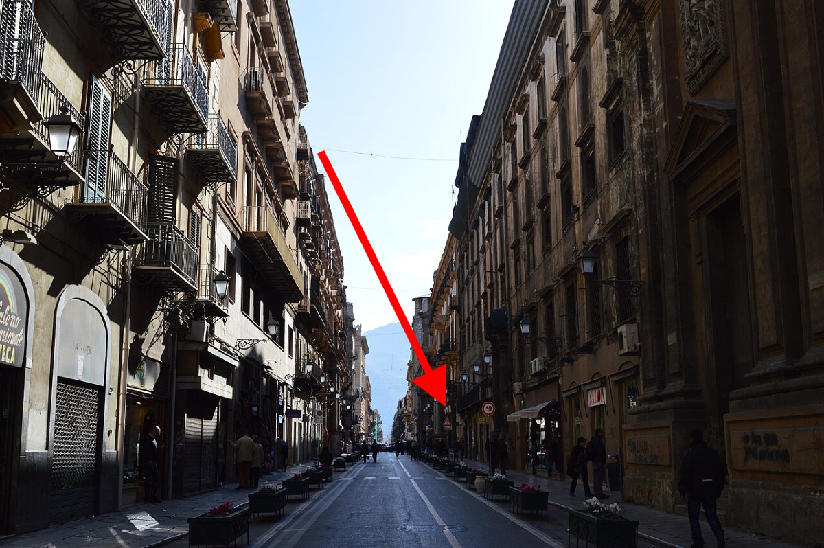 A Palermo la chiamano "Strage del Pane" | Questa via nasconde segreti assurdi dietro teatri e palazzi - Foto: Civa61/Wikipedia