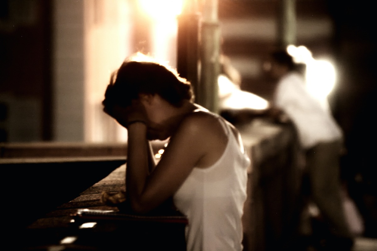 14enne contattata da 31enne: l'incontro diventa violenza -