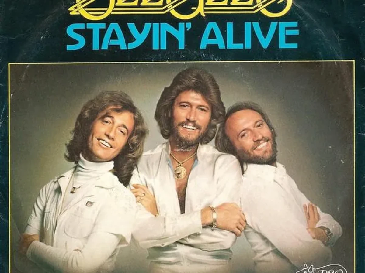Stayin’ Alive: il ritmo immortale che ha fatto danzare il mondo -