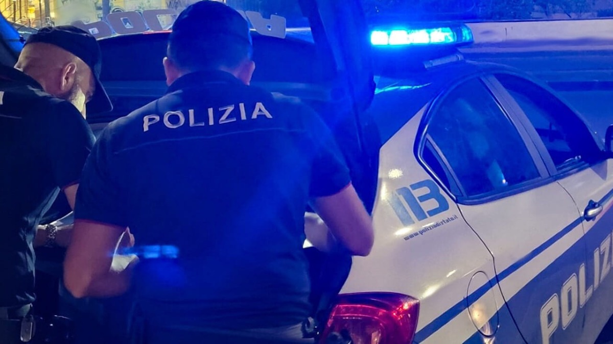 Ubriaco, minaccia con coltello dipendente e si dà alla fuga -