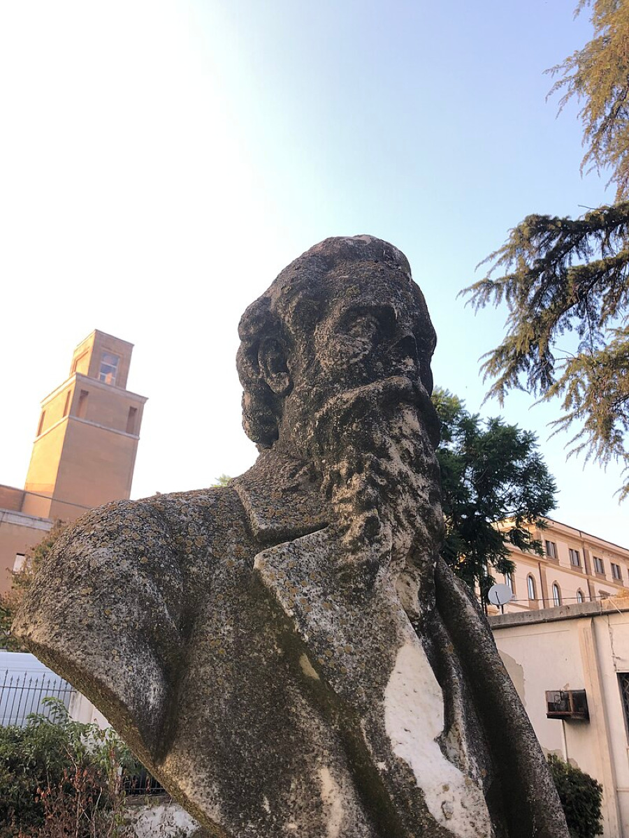 Un luogo che ha qualcosa da raccontare | Villa Amedeo, tra storia e racconti nel cuore di Caltanissetta - Foto: OppidumNissenae/Wikipedia
