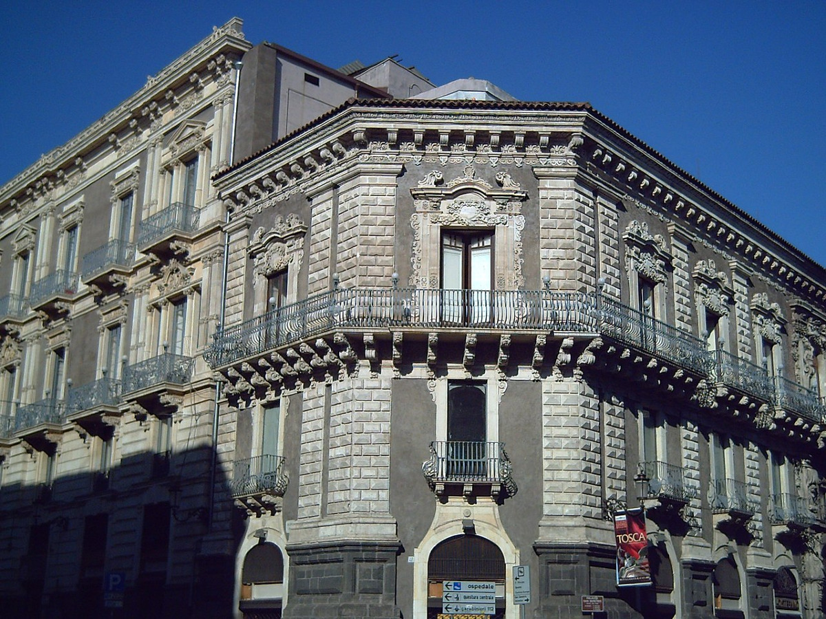 Un passato che parla ancora | Palazzo San Demetrio di Catania e il mistero che affiora dal tempo - Foto: Simone Fatuzzo/Wikipedia