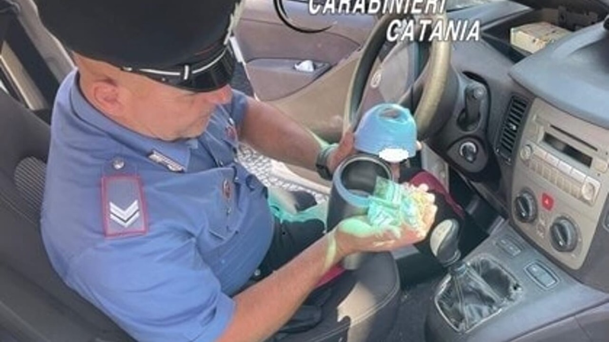Aggressione nel Catanese: colpi di mazza per rubare l'auto -